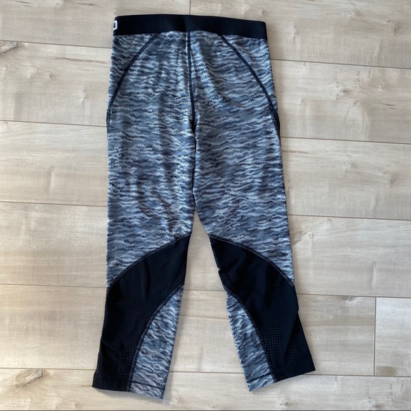 Nike Pro cropped leggings - Picture 3 of 4